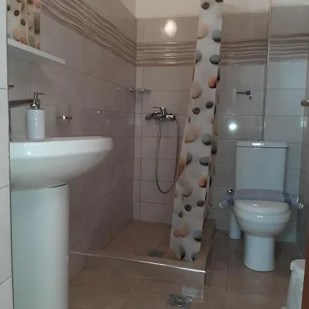 Melia Studio 2 Seafront Apartment Loutraki  Exterior photo